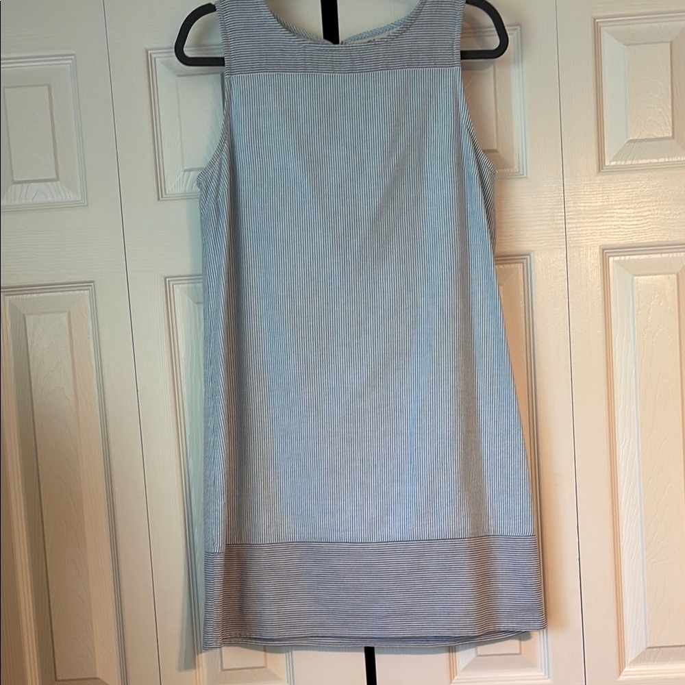 Vineyard Vines Cotton Shift Dress with Adorable Back Ties-Size 6